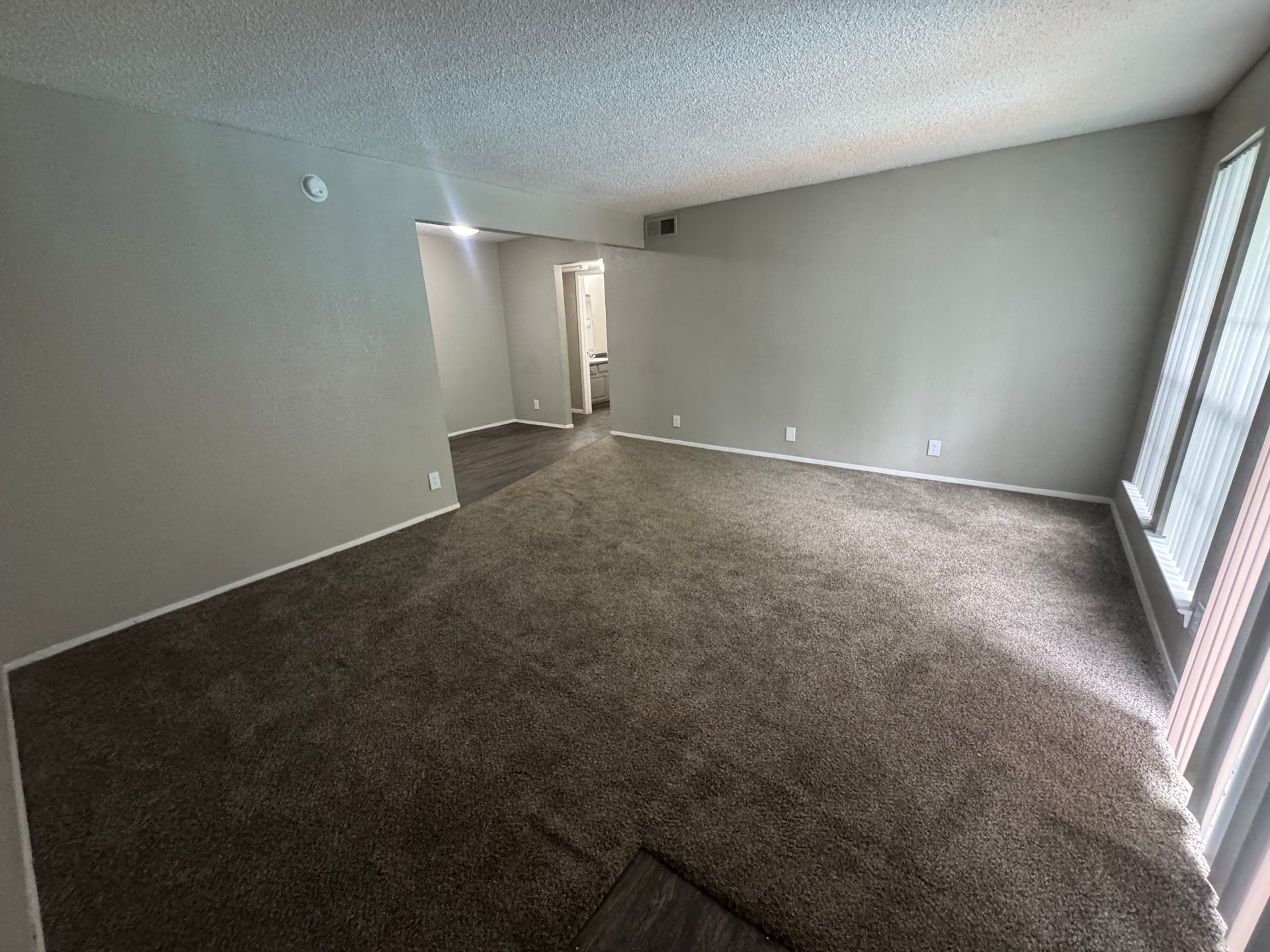 Tulsa Apartment: 2417 E. 55th Pl. Unit 22
