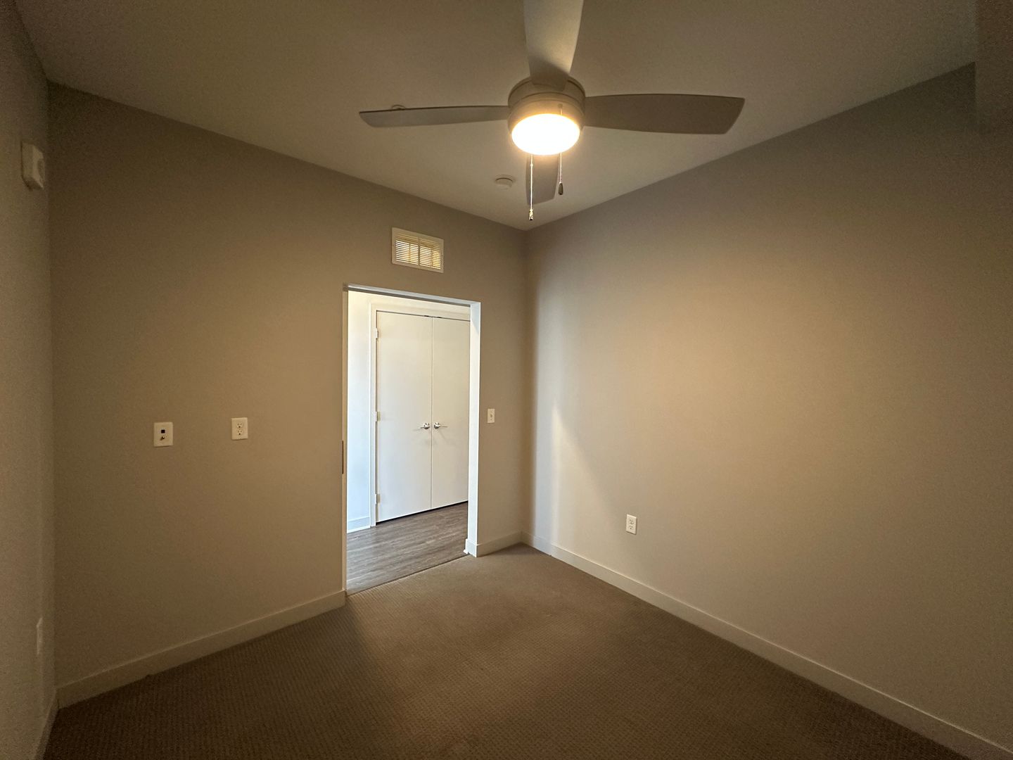 Luna Apartments 43 of 64