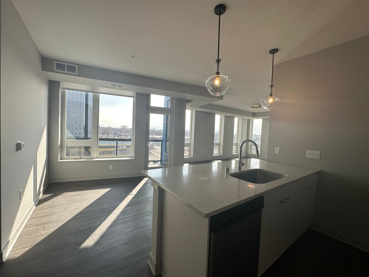 Minneapolis Apartment: 2520 S. 8th Street