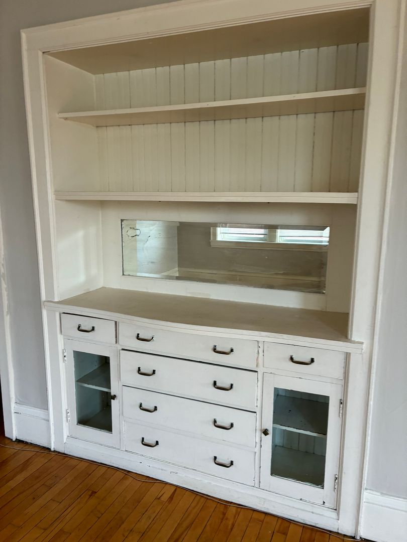 Minneapolis Apartment: 2118 Dupont Avenue South
