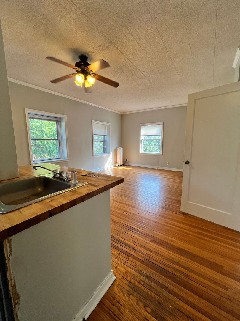 Minneapolis Apartment: 3116 Fremont Avenue South