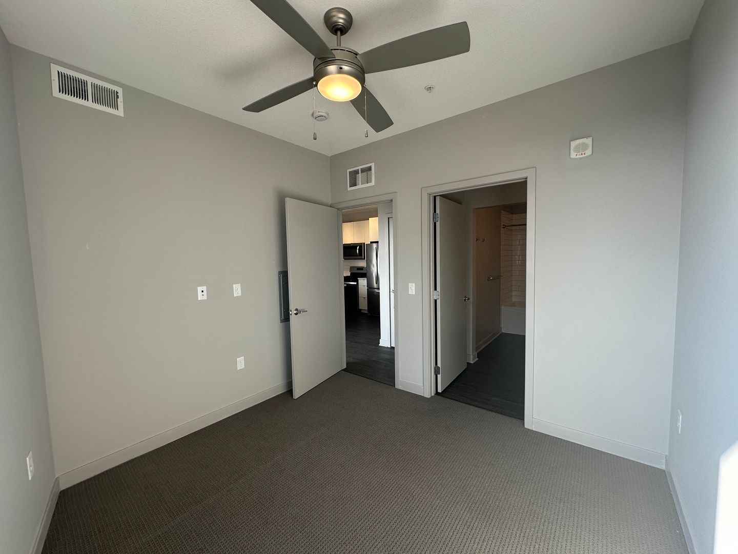 Luna Apartments 19 of 21