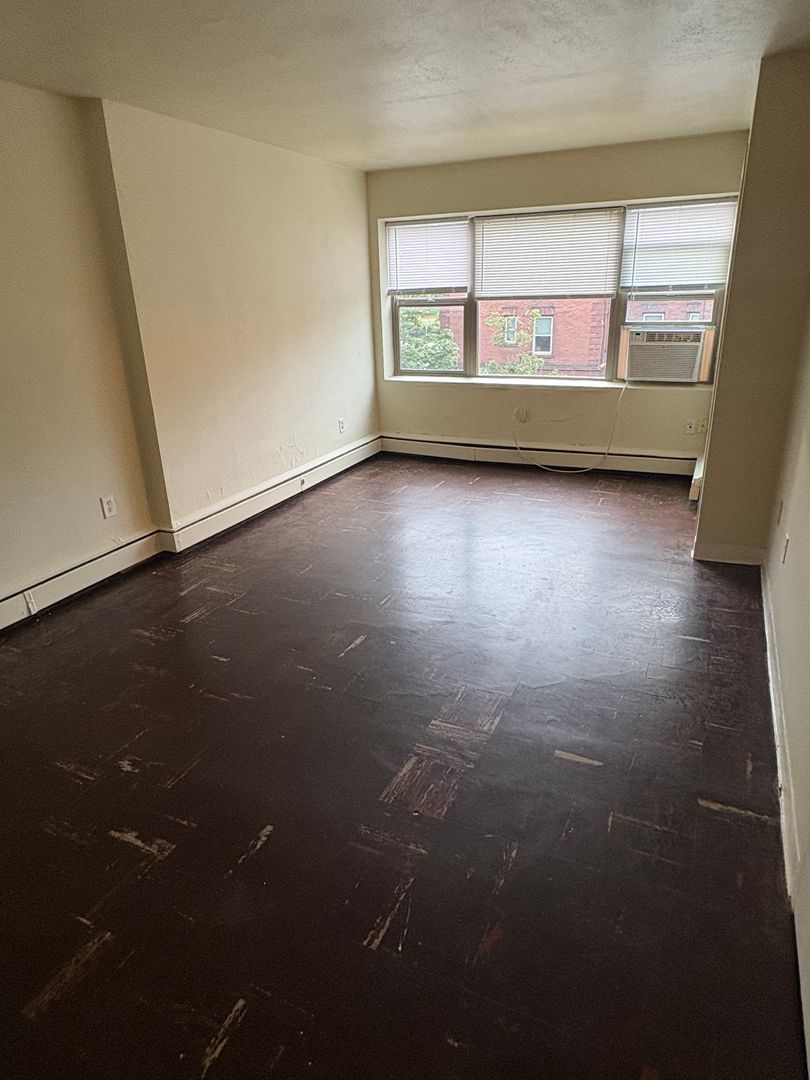 Minneapolis Apartment: 325 8th Avenue