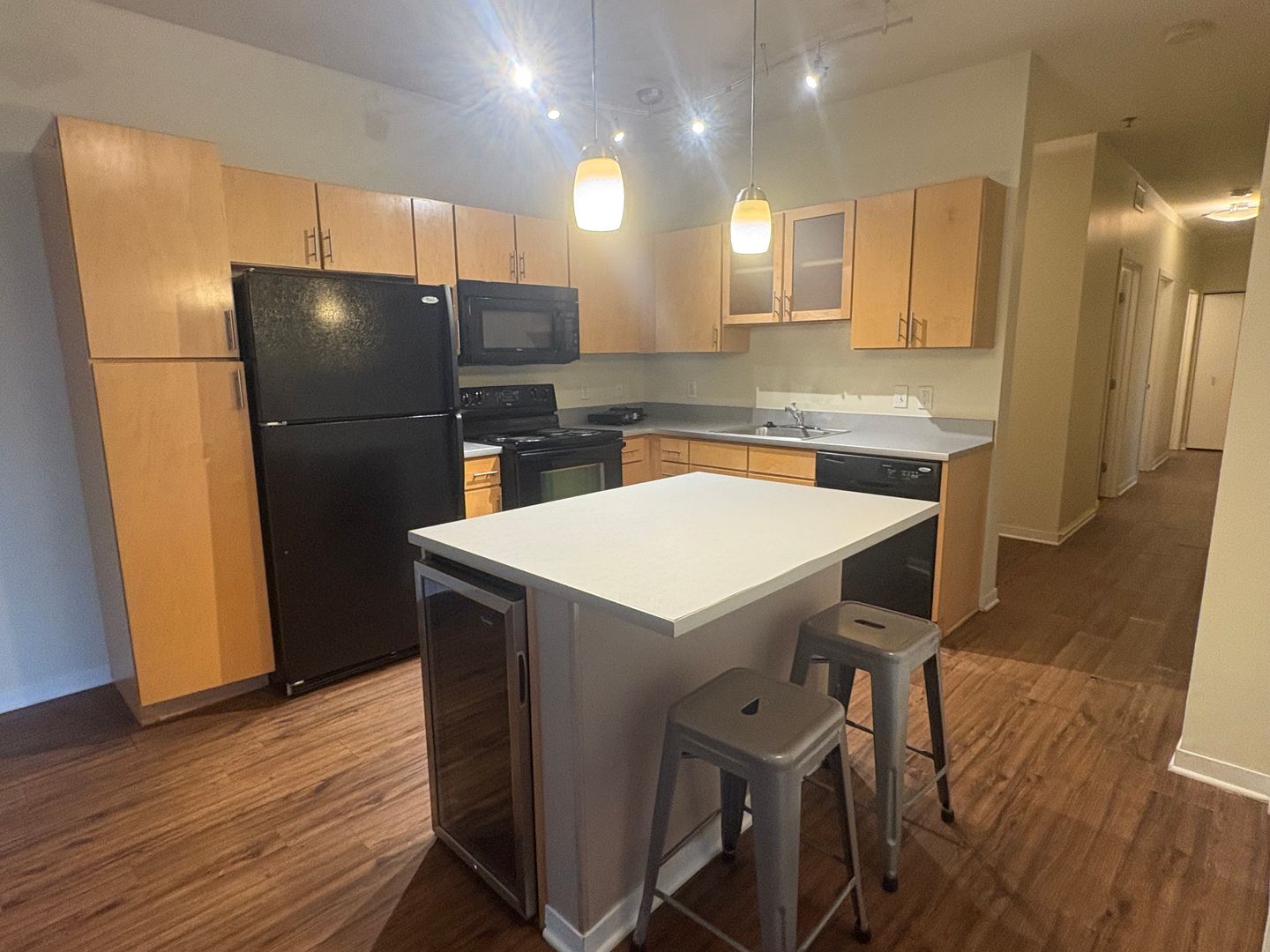 Minneapolis Apartment: 1000 University Ave SE