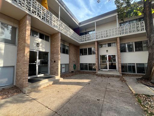 College Park 2 Bedroom + Balcony – photo 1