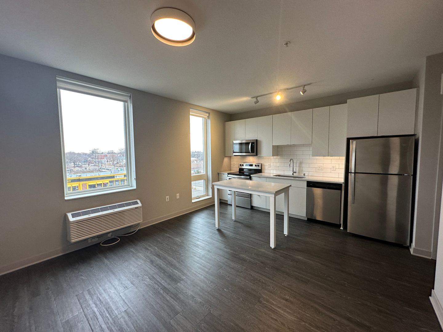 Luna Apartments 35 of 64