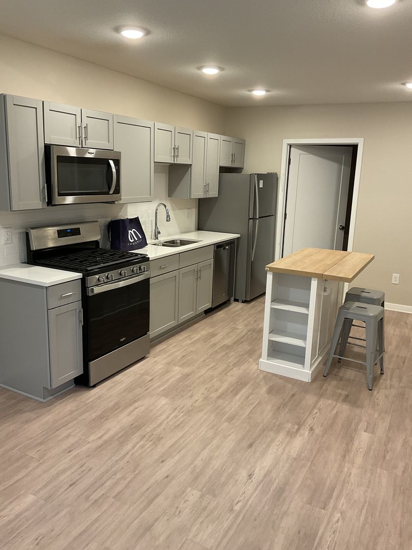 Minneapolis Apartment: 3107 4th St. SE