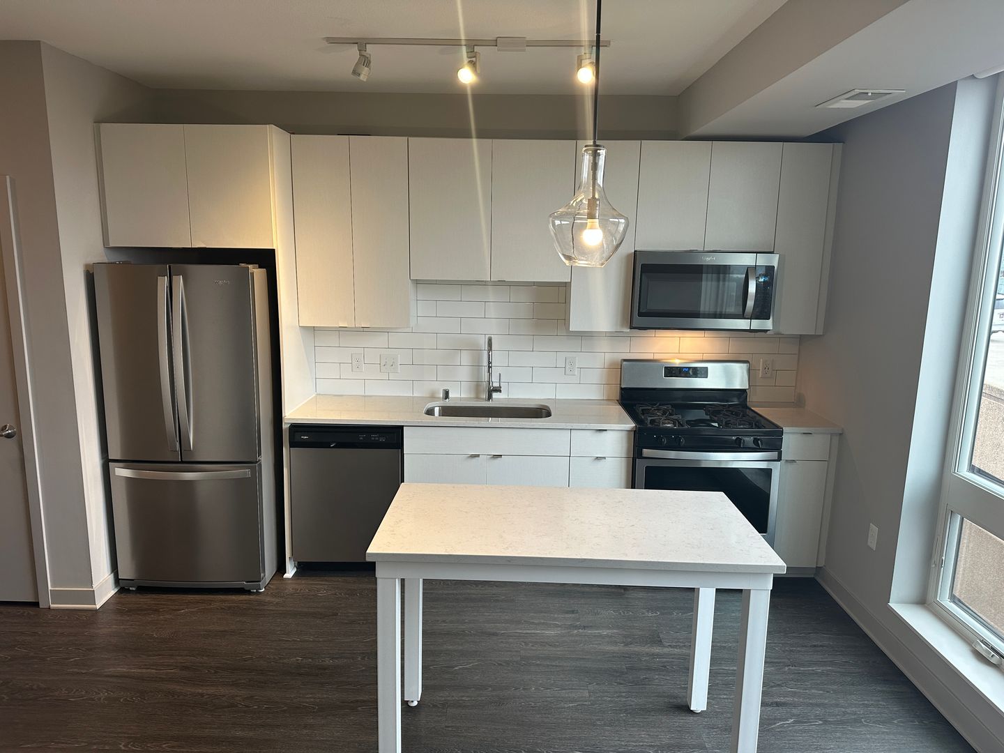 Luna Apartments 11 of 15