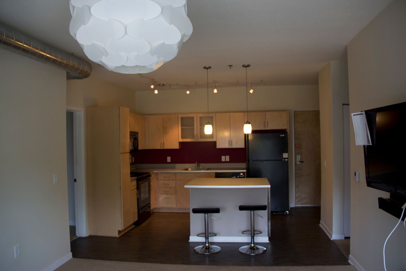 Minneapolis Apartment: 1000 University Ave SE