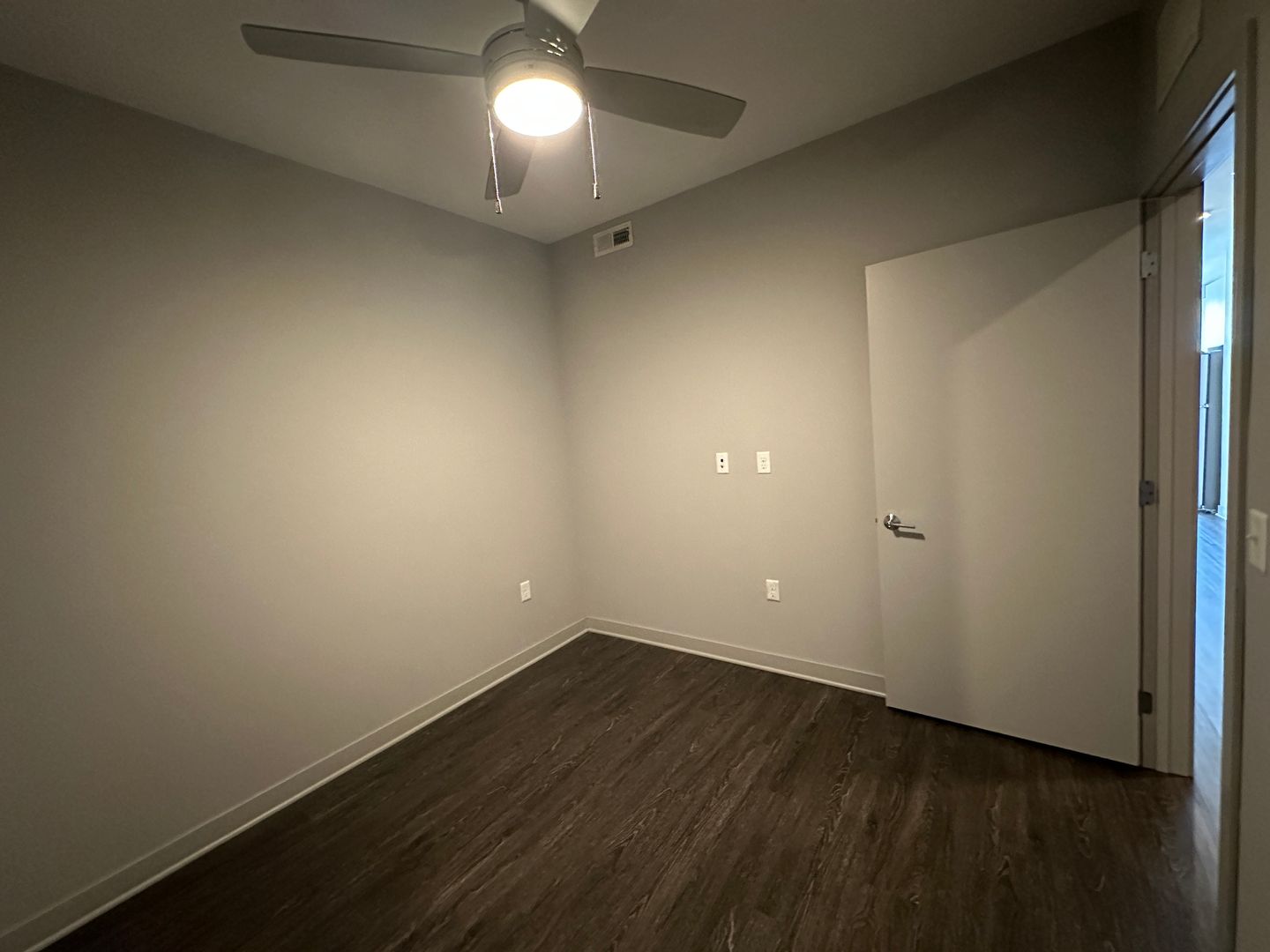 Luna Apartments 40 of 64