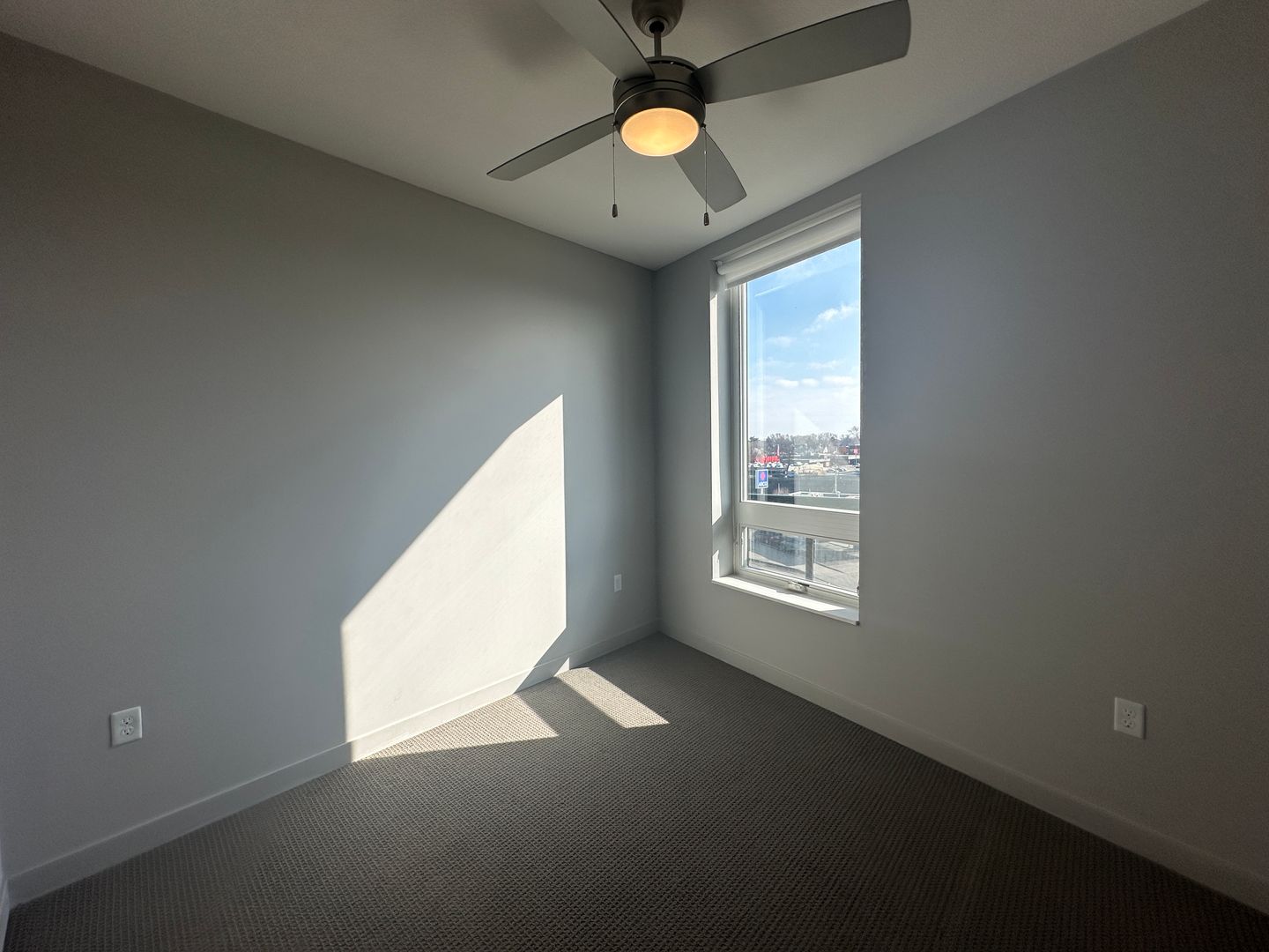 Luna Apartments 17 of 21