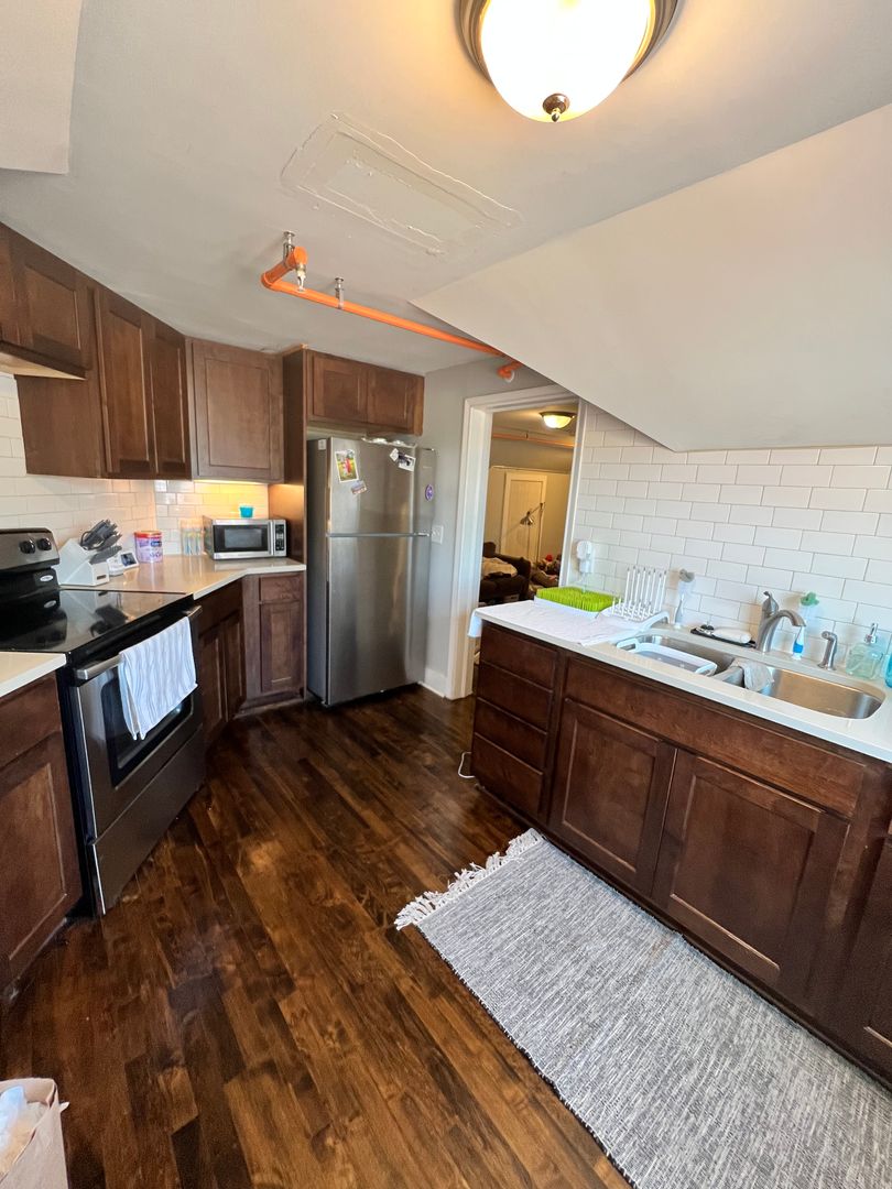 Minneapolis Apartment: 3104 Lyndale Avenue South
