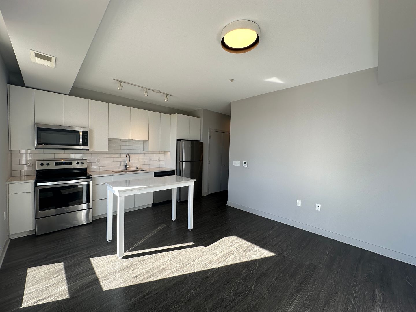 Minneapolis Apartment: 2520 S. 8th Street
