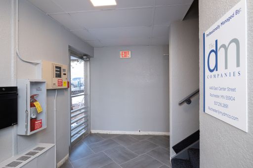 One Bedroom Apartment in the Heart of Downtown Rochester – photo 1