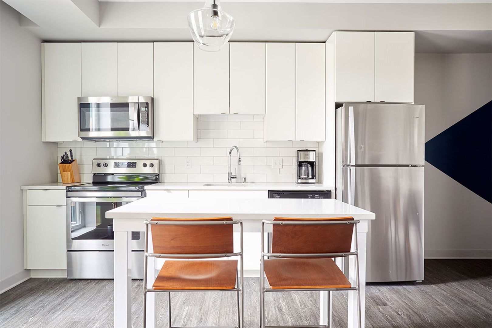 Minneapolis Apartment: 2520 S. 8th Street