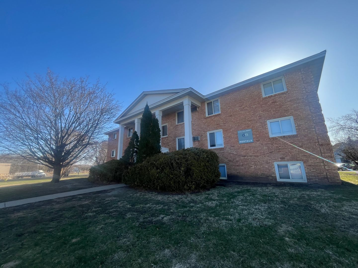 Shakopee Apartment: 321 Harrison Street South