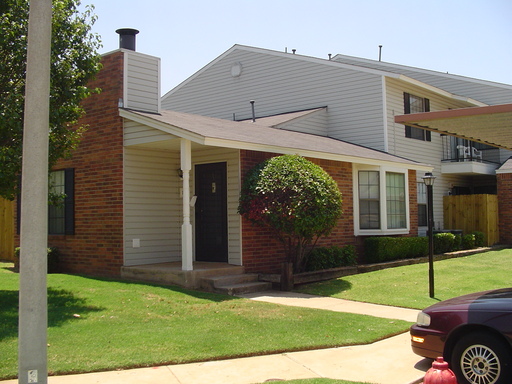 2/2 Condo at Nottingham in Norman – photo 1