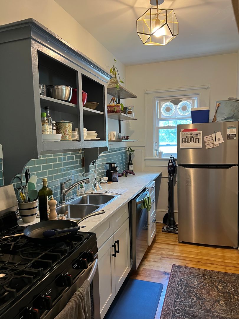 Asheville Apartment: 7 Murdock Ave