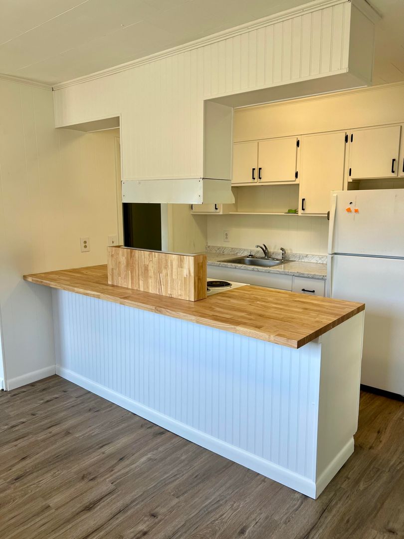 Woodfin Apartment: 365 Weaverville Road