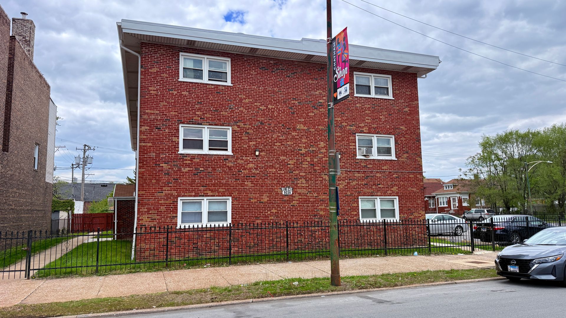 Chicago Apartment: 9036-42 S Cottage Grove Ave.