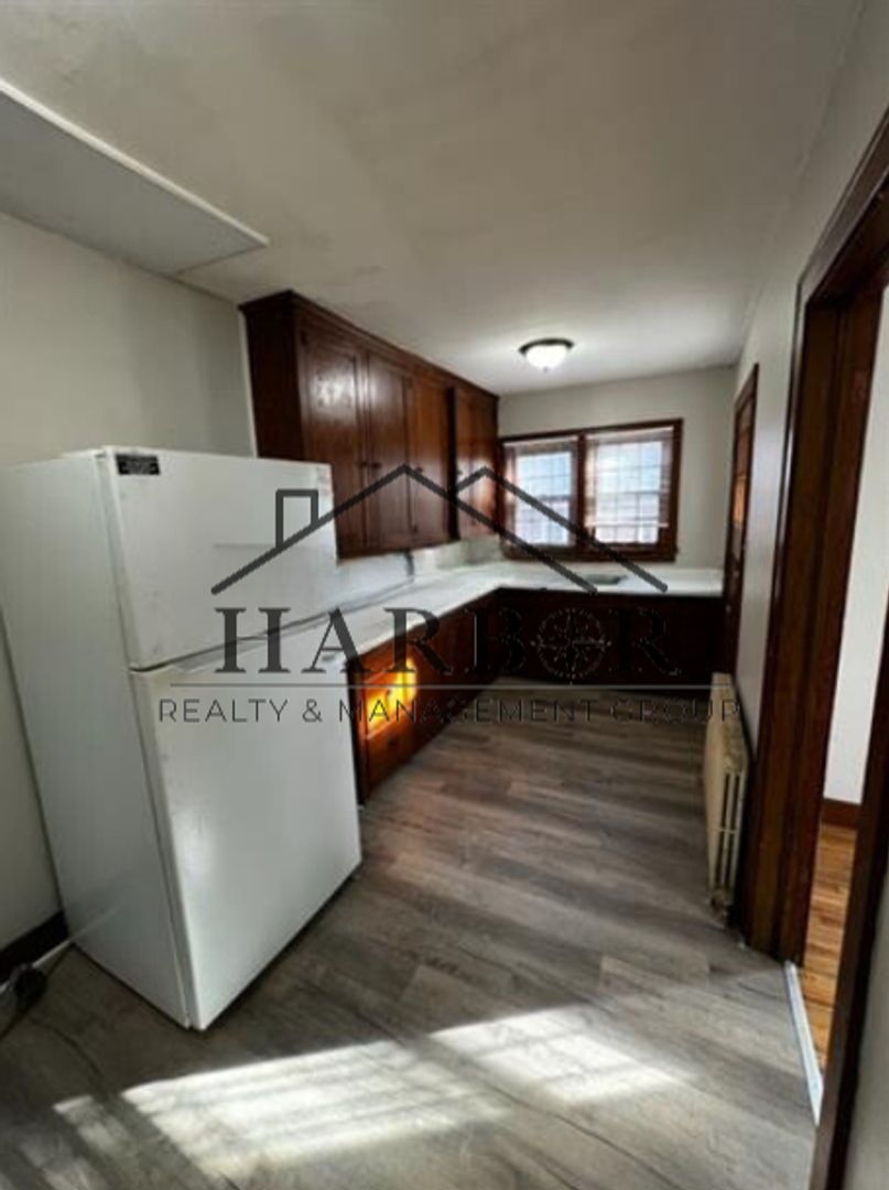 Austin Apartment: 905 1st Avenue SW
