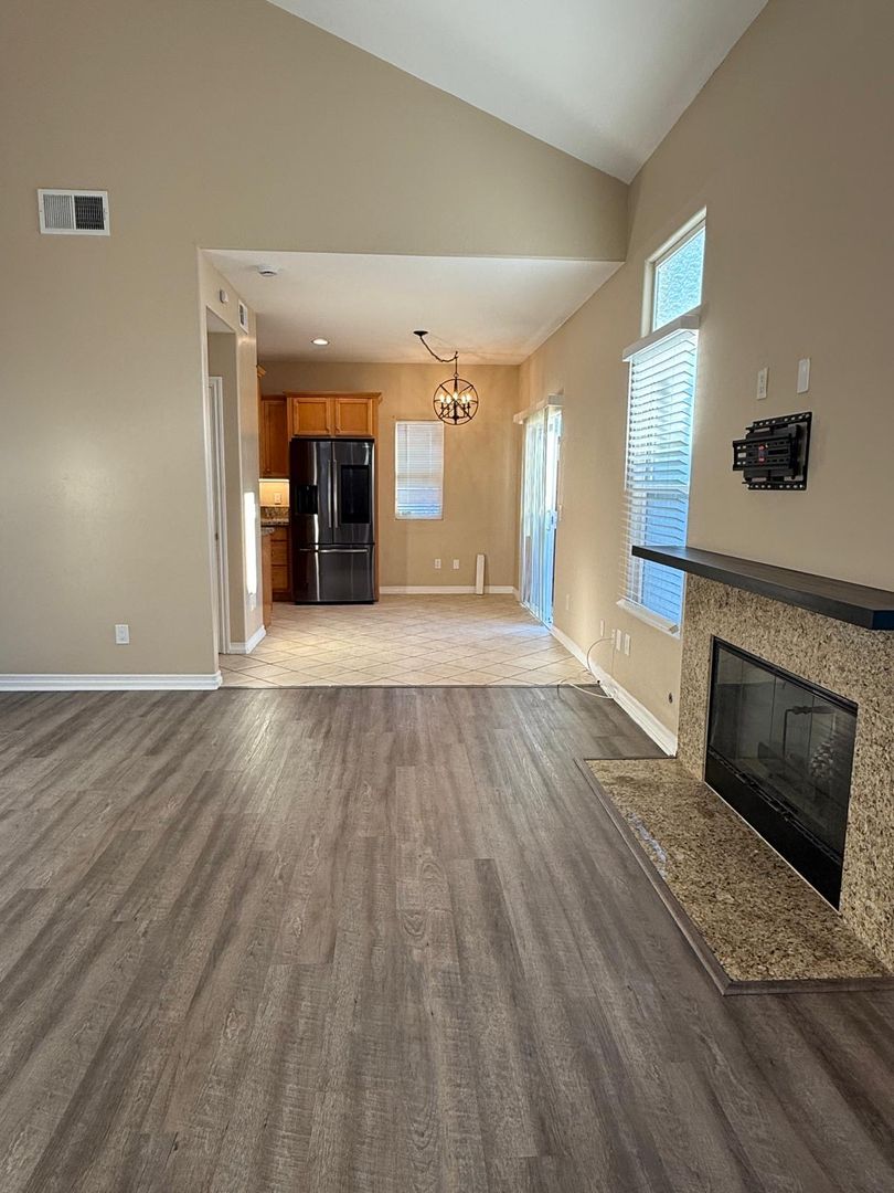 Imperial Beach House: 1162 Grove Avenue