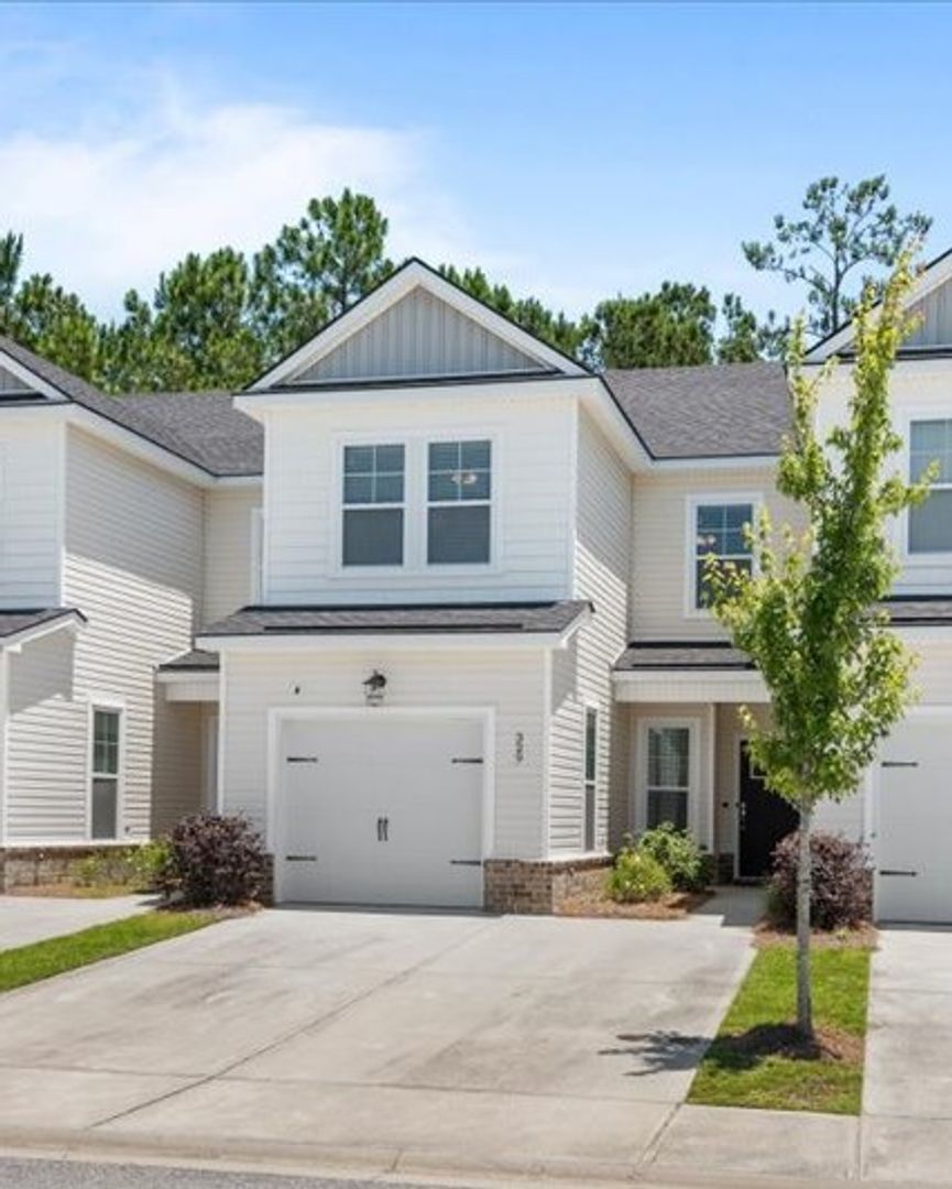 Pooler Townhome: 329 Sonoma Drive