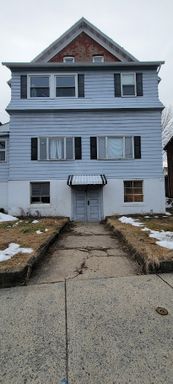 Cute and Cozy 2 bedroom apartment in Roseta Borough!