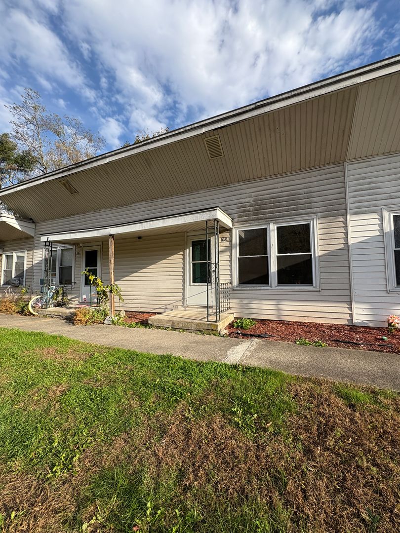 East Stroudsburg Apartment: 102-114 Cabanna Lane and 200-231 Poco Lane
