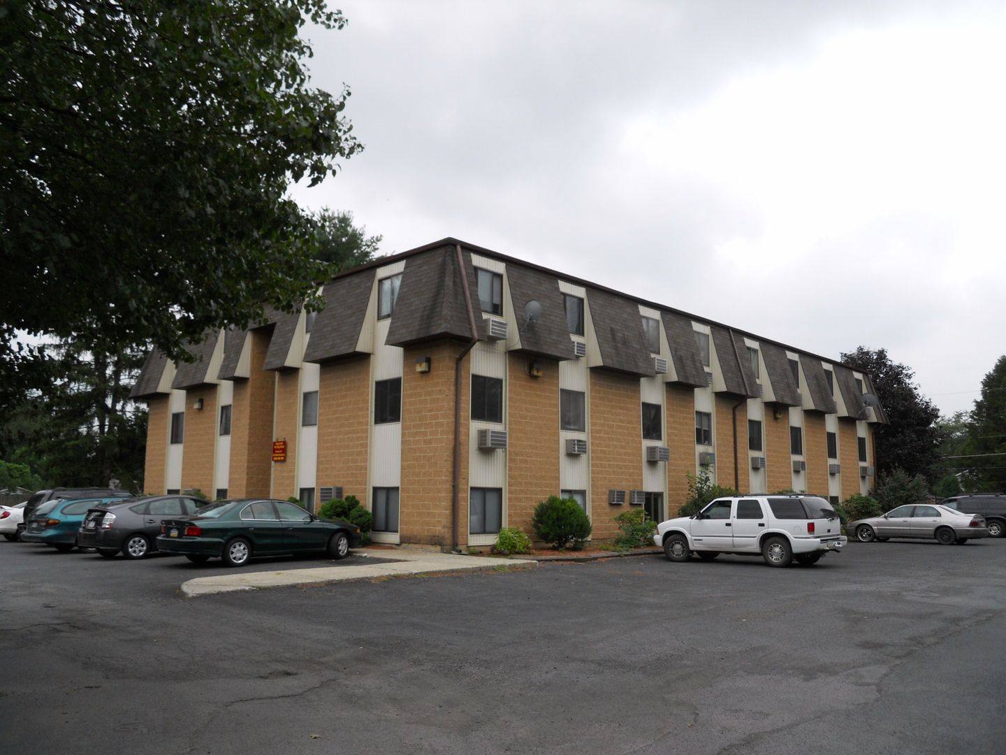 East Stroudsburg Apartment: 415 King Street