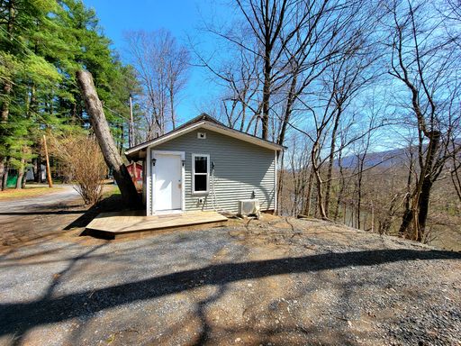 2 Bedroom Cottage near Shawnee-on-Delaware and Delaware Water Gap