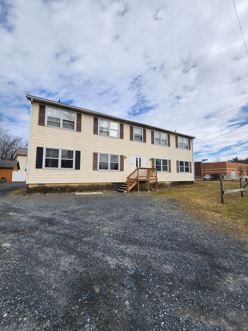 East Stroudsburg Apartment: 111 Lenox Ave