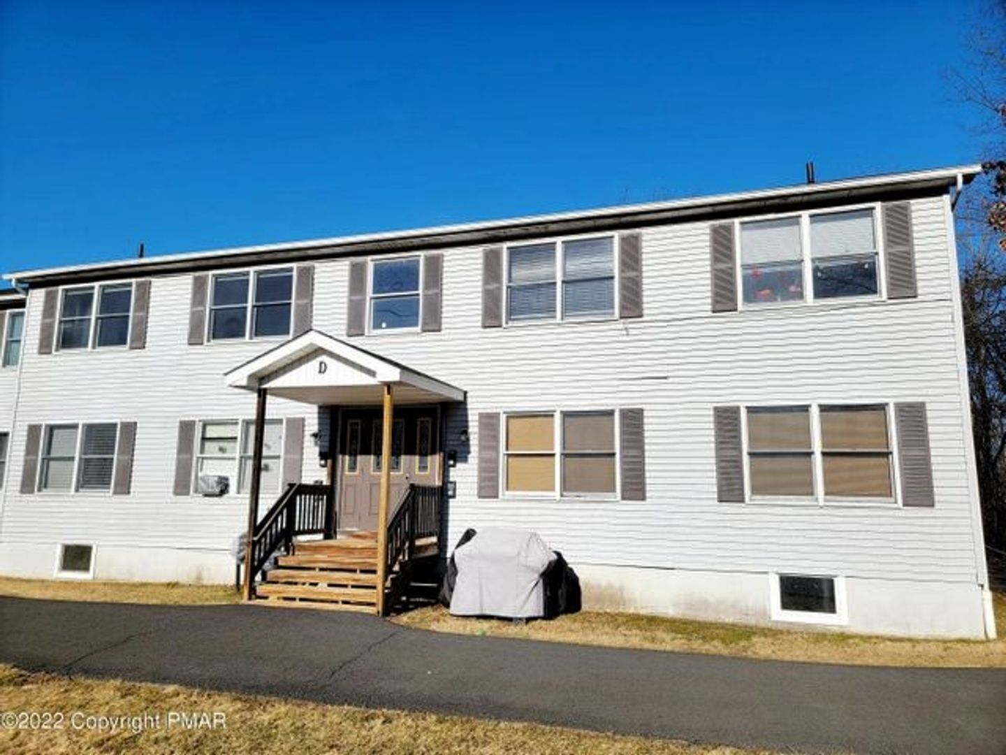East Stroudsburg Apartment: 339 Race Street/10 Adams Street/106 Madison St