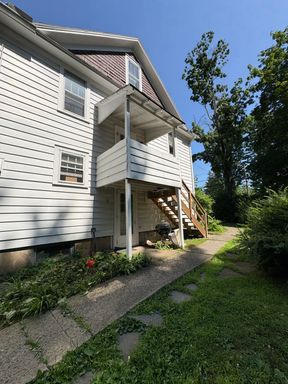 2nd floor 1 bedroom apartment off West Main Street with Hardwood Floors!