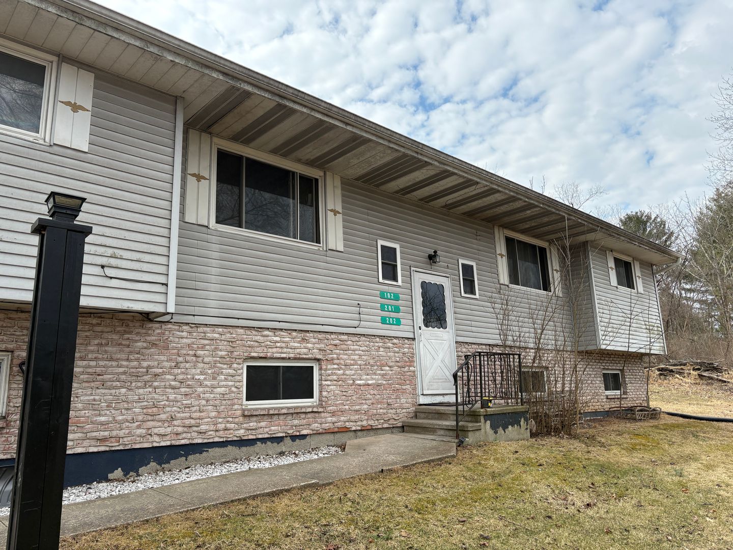 Sciota Apartment: 219 Joy Glen (Building C)