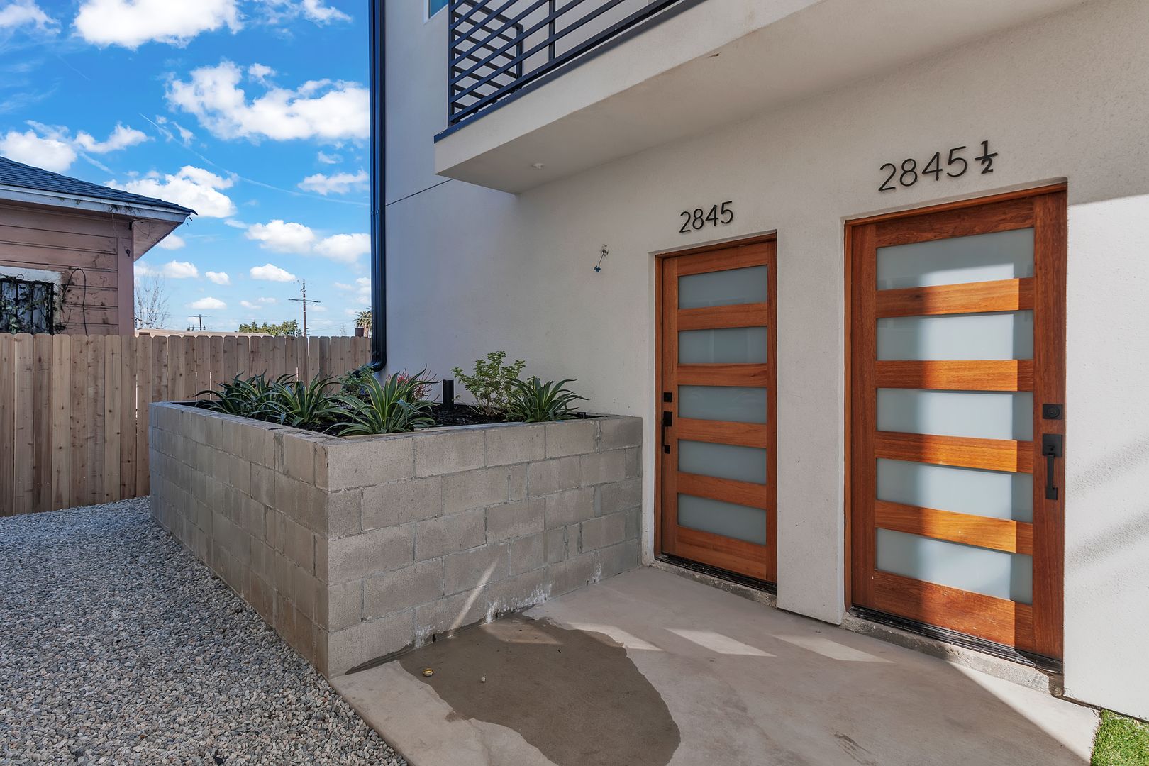 Los Angeles Apartment: 2843-2845 E. Folsom Street
