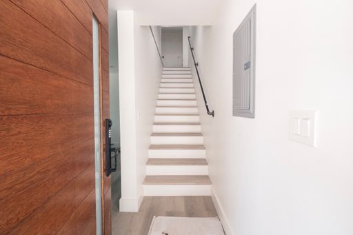 1579 Ricardo Street – photo 1