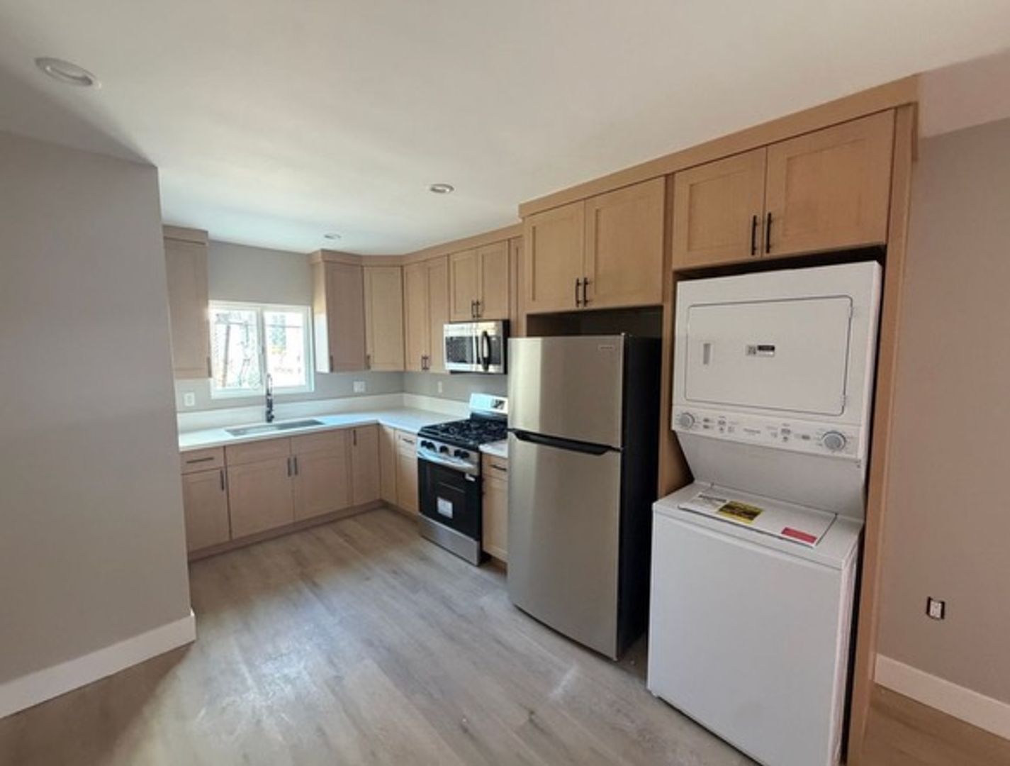 Los Angeles Apartment: 627 N. Soto Street