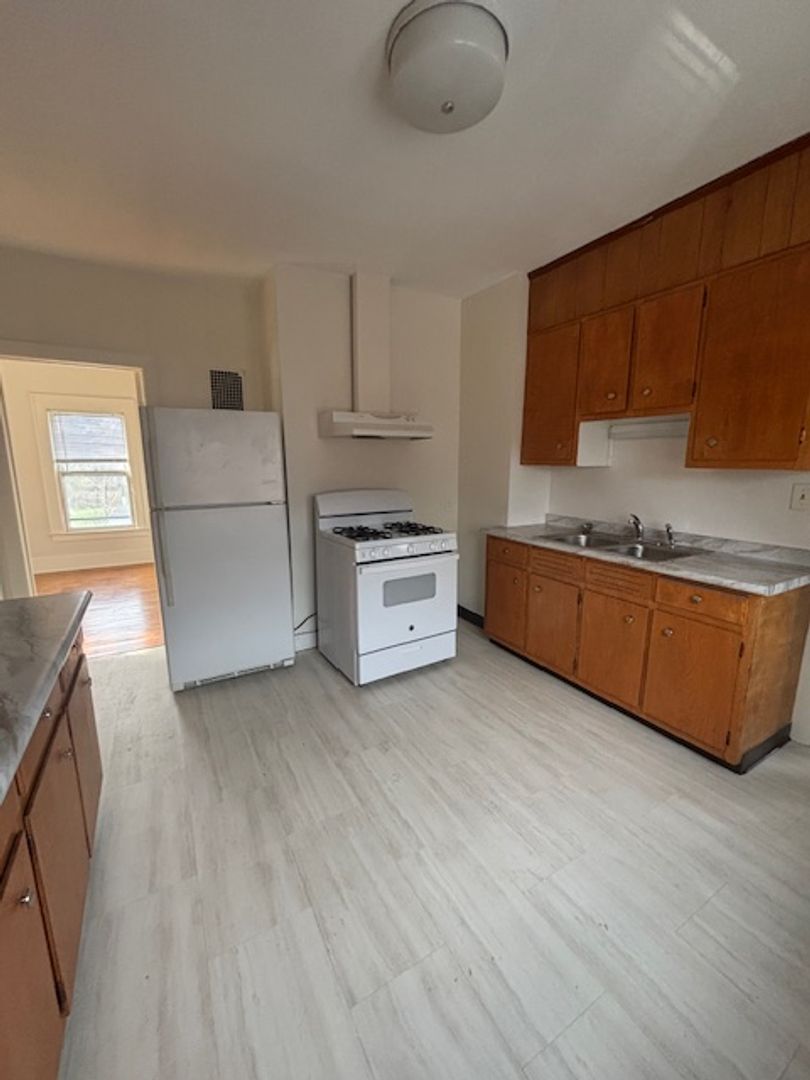 Syracuse Apartment: 953-55 Westcott Street