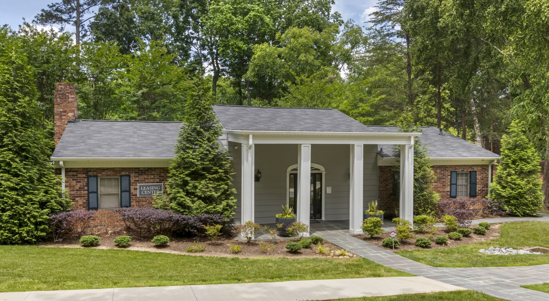 College Park Townhome: 2609 Charlestown Drive
