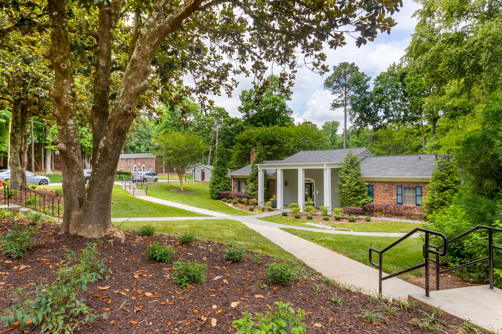 College Park Townhome: 2609 Charlestown Drive