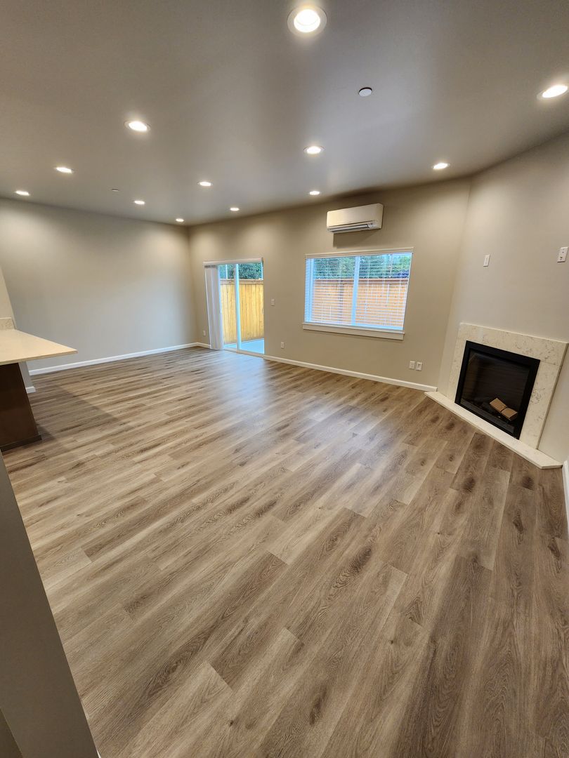 Puyallup Townhome: New View Townhomes