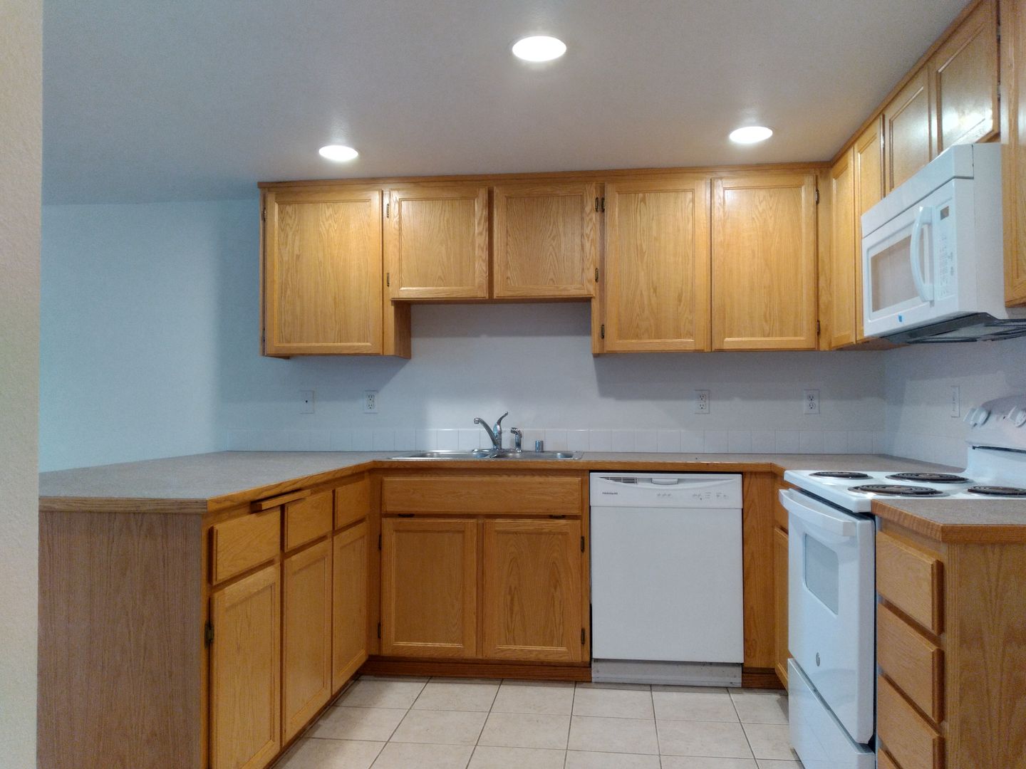 Spanaway House: 19921 9th Ave Ct E