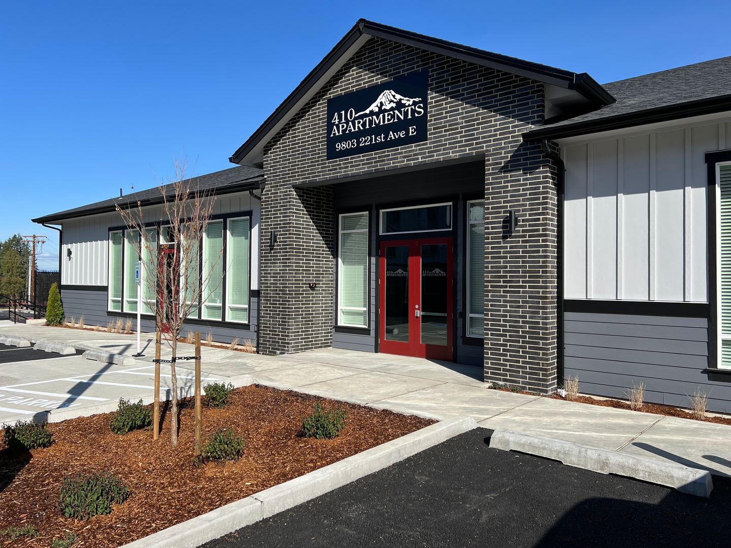 Bonney Lake Apartment: 9803 221st Ave E