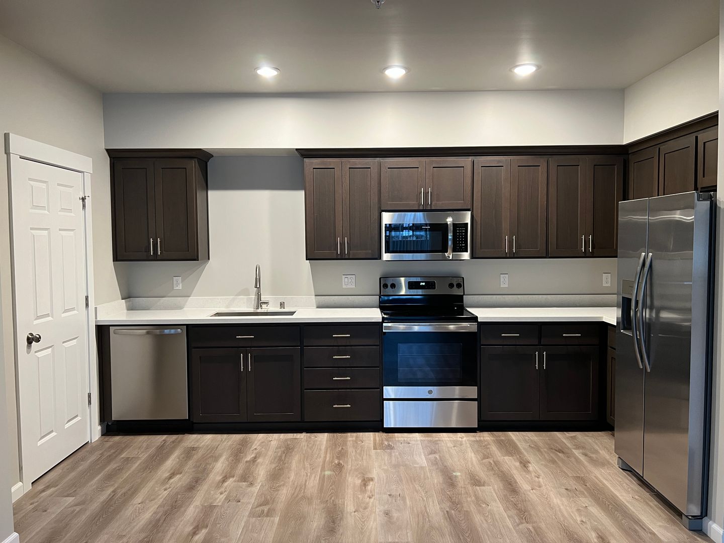 Bonney Lake Apartment: 9803 221st Ave E