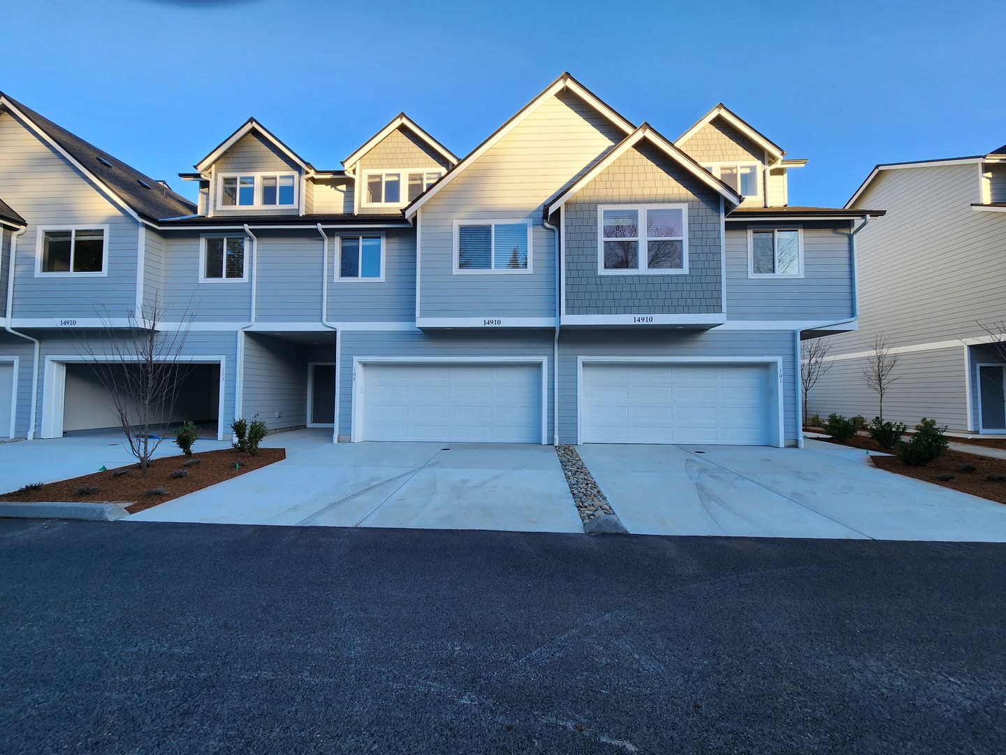 Puyallup Townhome: New View Townhomes