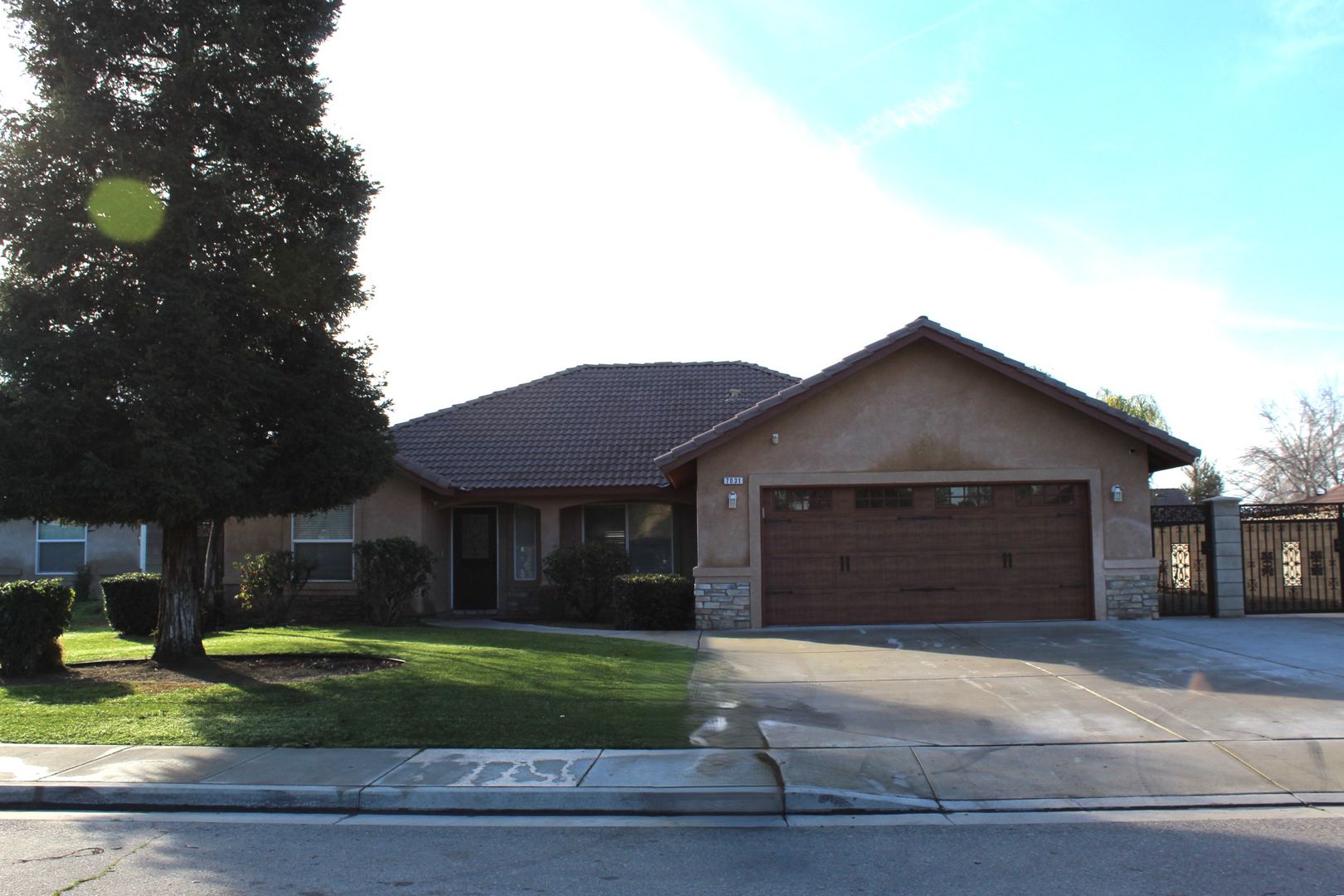 Bakersfield House: 7031 Via Del Mar