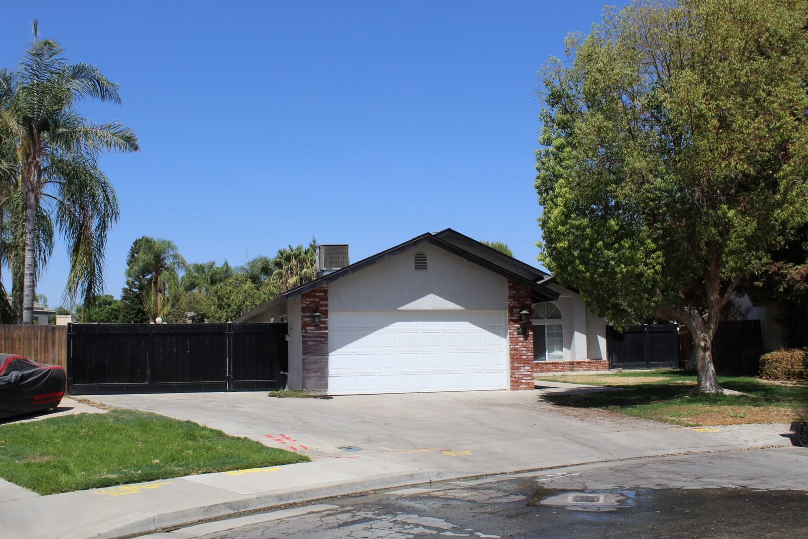 Bakersfield House: 3821 Rainier Ct.