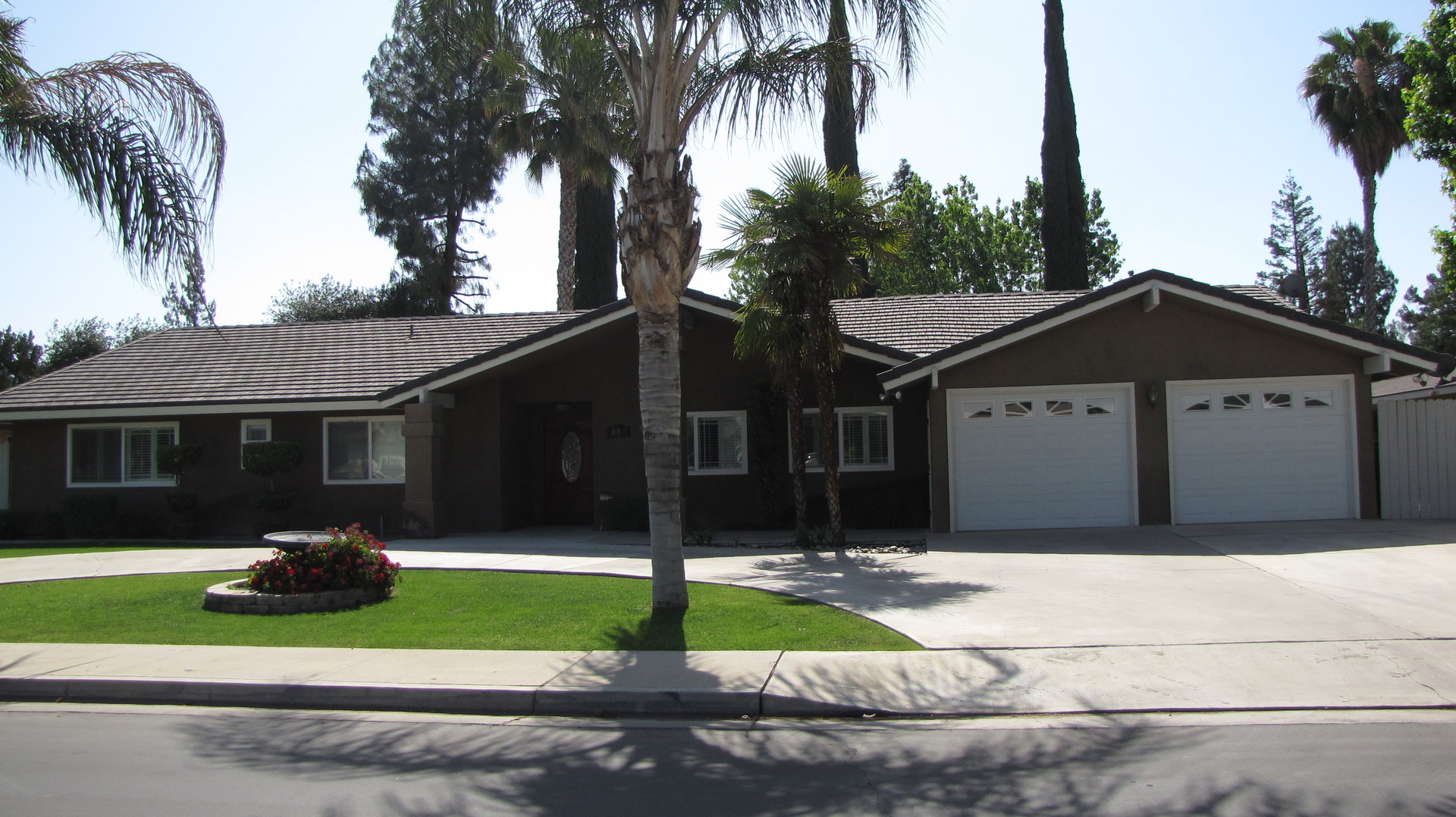 Bakersfield House: 804 Ferdinand Ct