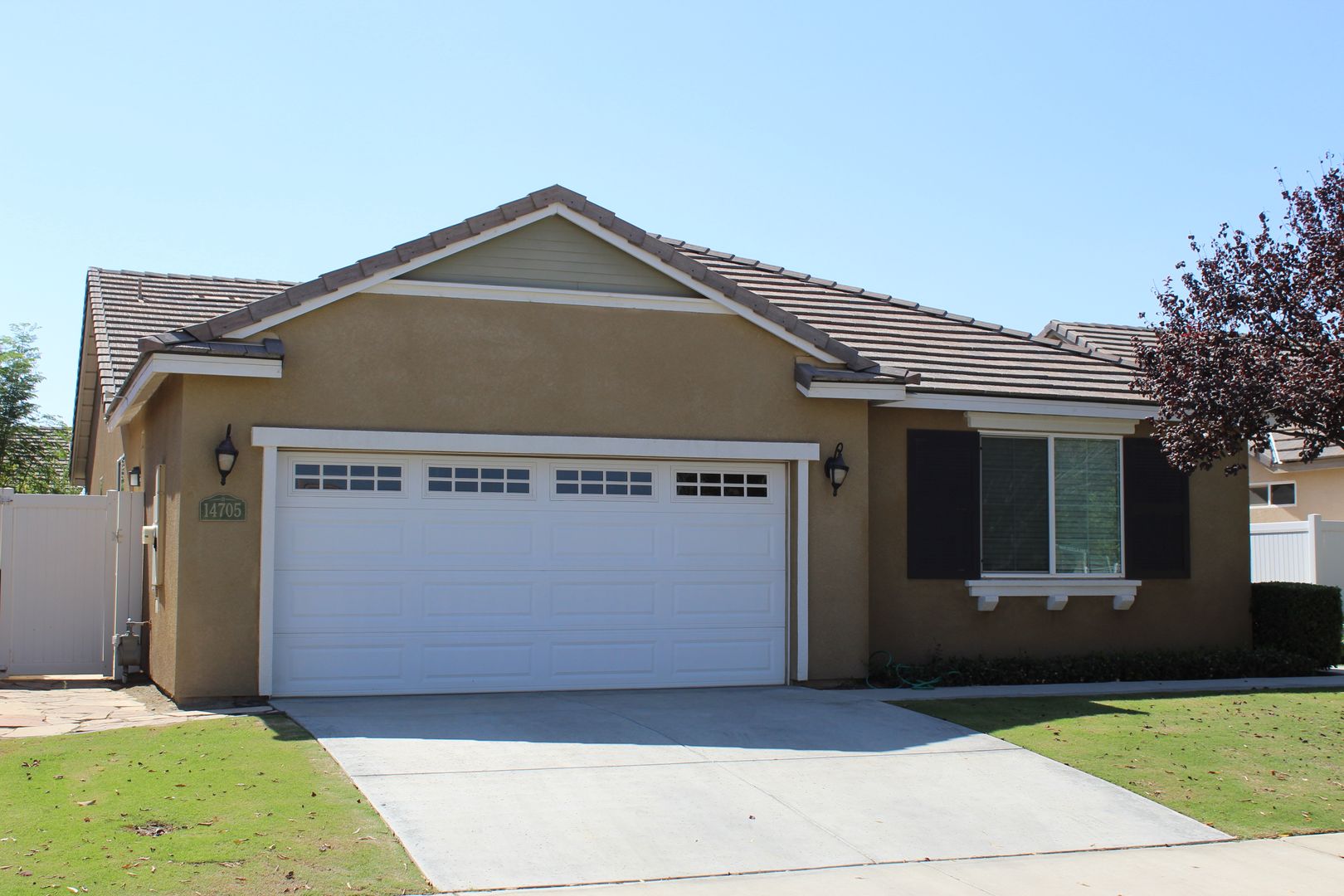 Bakersfield, House: 14705 Checkerbloom Dr.